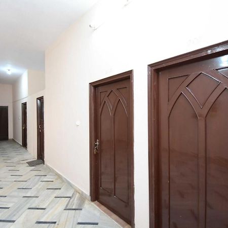 Hotel Asia Palace Pathānkot Екстериор снимка