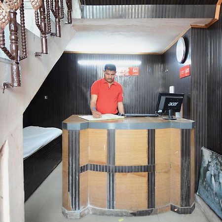 Hotel Asia Palace Pathānkot Екстериор снимка
